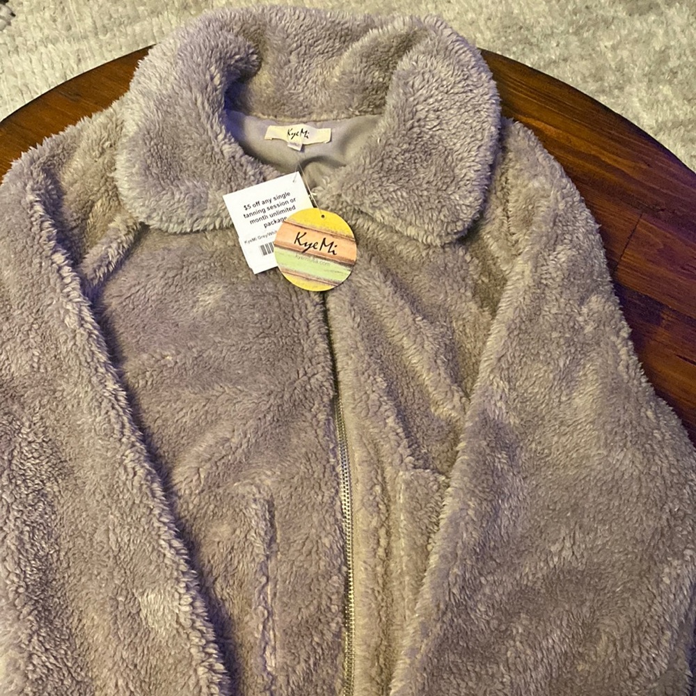 NWT Beautiful Fuzzy Coat